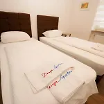 Design 2 Гостевой дом *