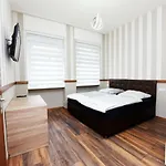 Гостевой дом Design 2 *