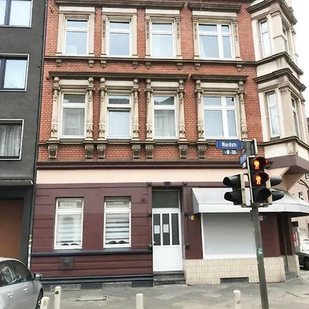 Design 2 بيت ضيافة *